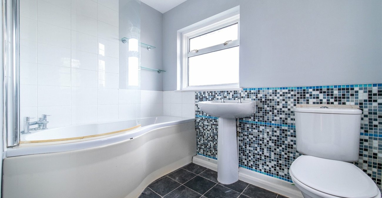 3 bedroom house for sale in Northfleet | Robinson Michael & Jackson