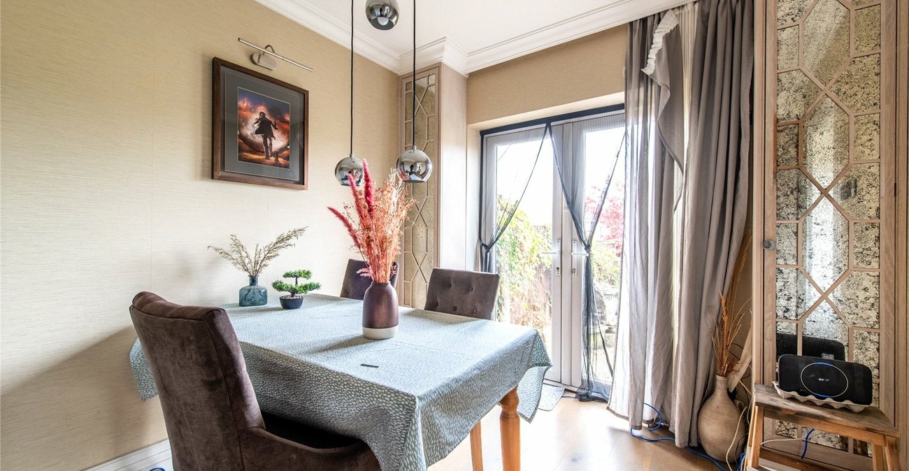 3 bedroom house to rent in Northfleet | Robinson Michael & Jackson