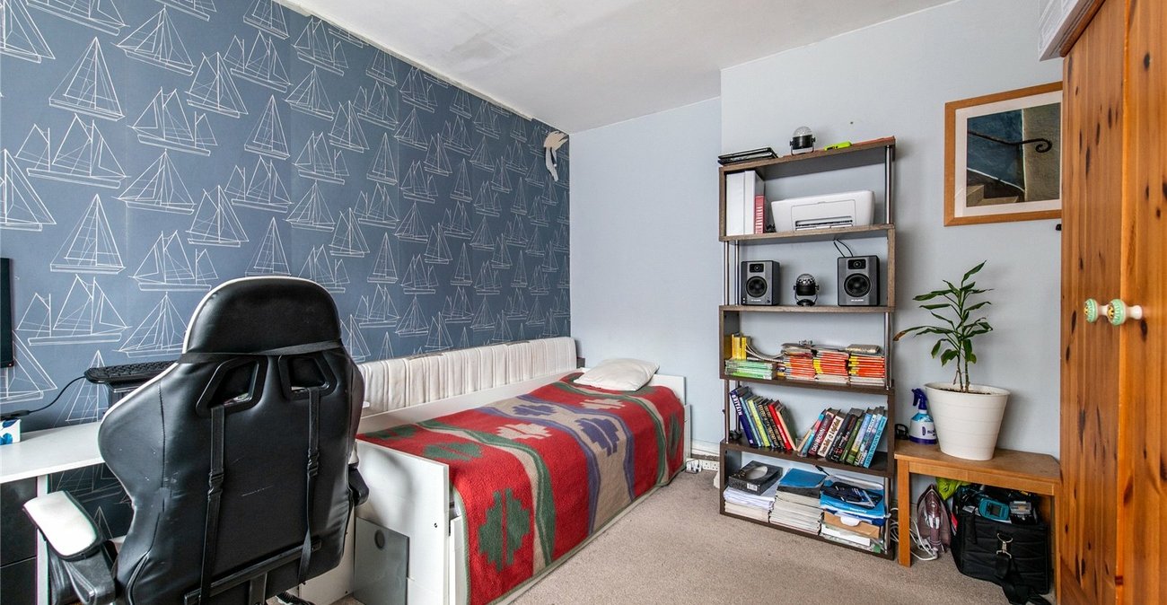 3 bedroom house to rent in Northfleet | Robinson Michael & Jackson