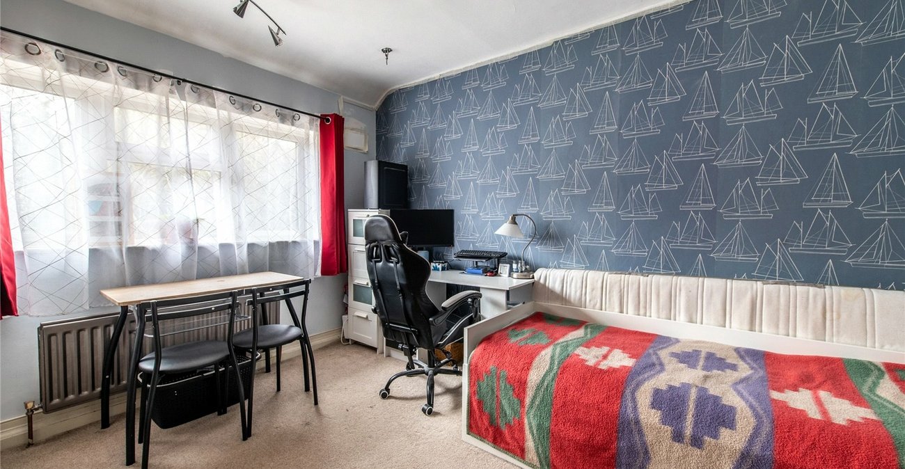 3 bedroom house to rent in Northfleet | Robinson Michael & Jackson