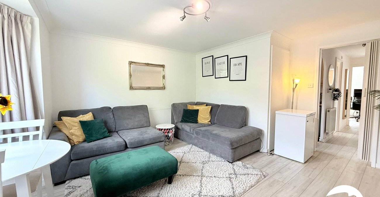 2 bedroom property for sale in Lewisham | Robinson Jackson