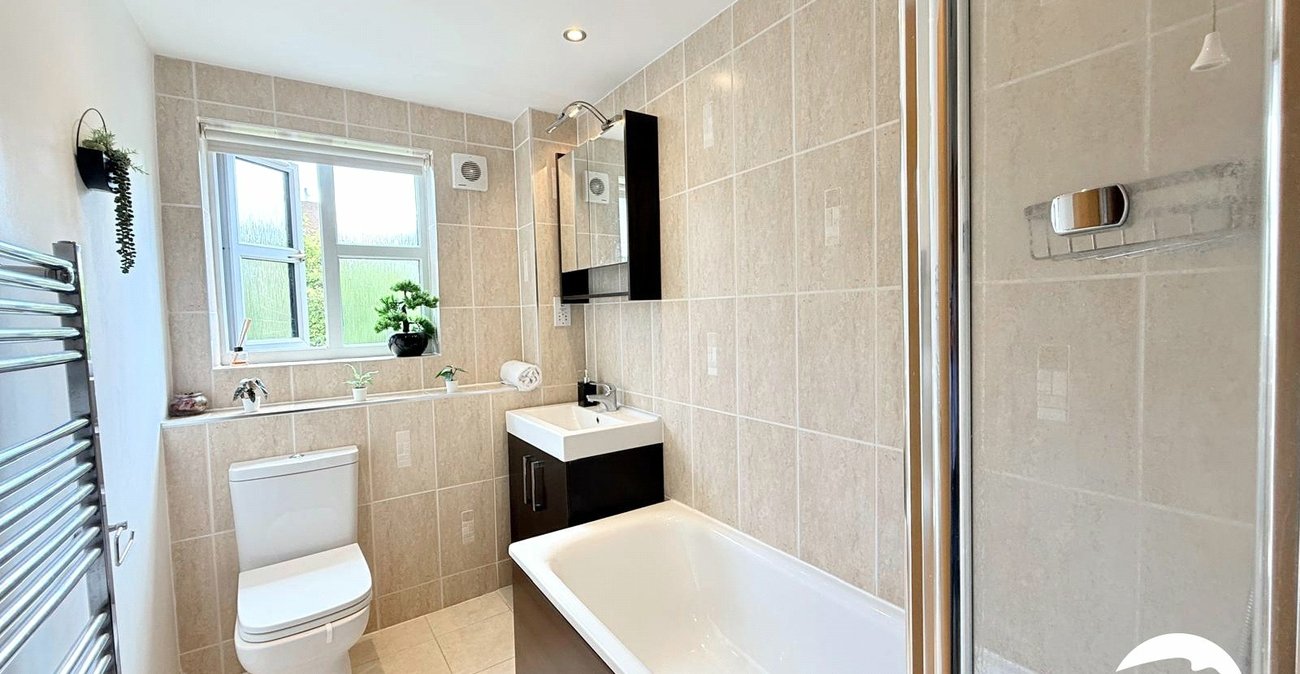 2 bedroom property for sale in Lewisham | Robinson Jackson