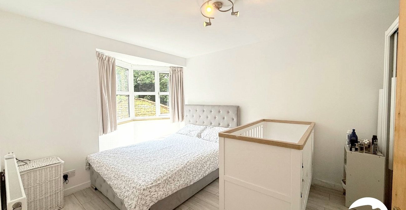 2 bedroom property for sale in Lewisham | Robinson Jackson