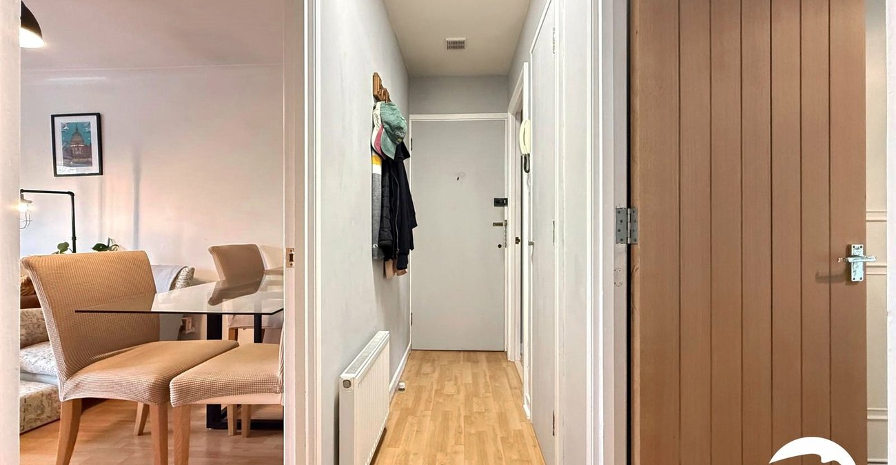 2 bedroom property for sale in Lewisham | Robinson Jackson