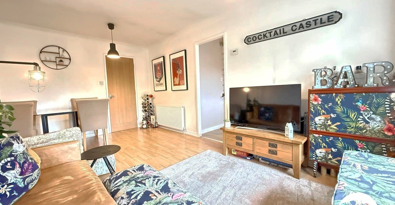 2 bedroom property for sale in Lewisham | Robinson Jackson