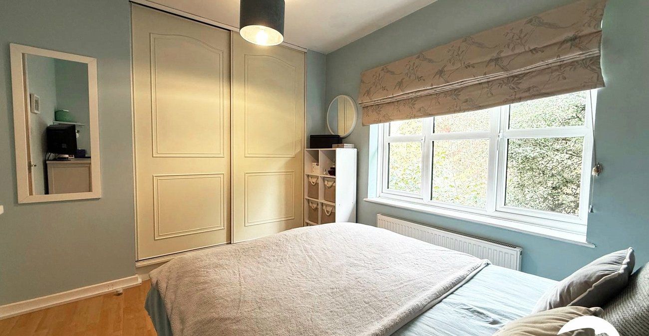 2 bedroom property for sale in Lewisham | Robinson Jackson