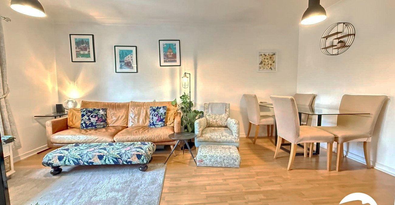 2 bedroom property for sale in Lewisham | Robinson Jackson