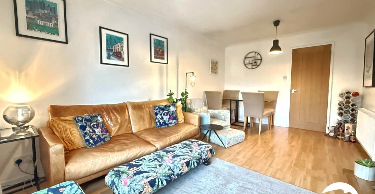 2 bedroom property for sale in Lewisham | Robinson Jackson