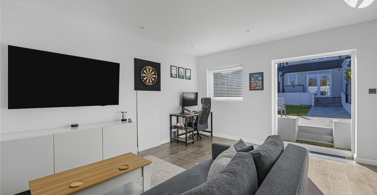 2 bedroom house for sale in Dartford | Robinson Jackson