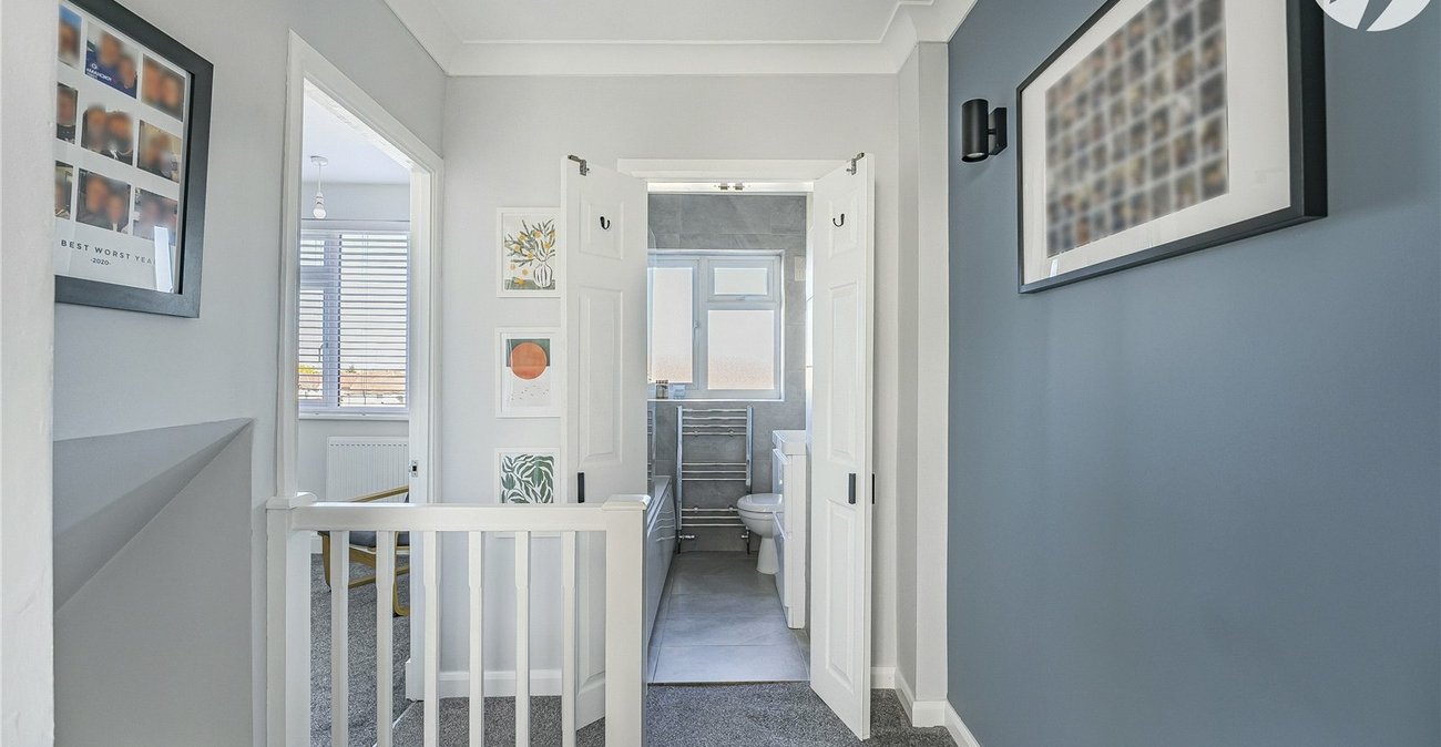 2 bedroom house for sale in Dartford | Robinson Jackson