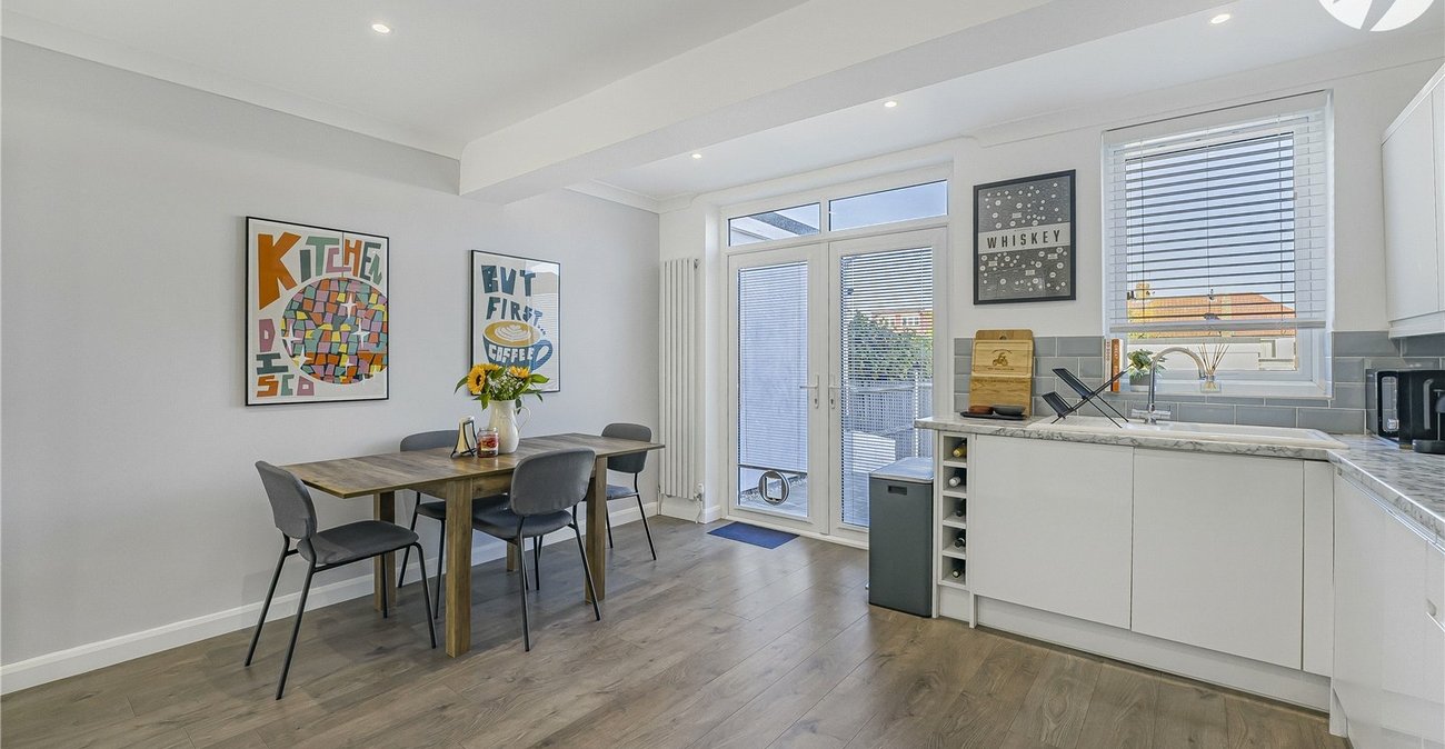 2 bedroom house for sale in Dartford | Robinson Jackson