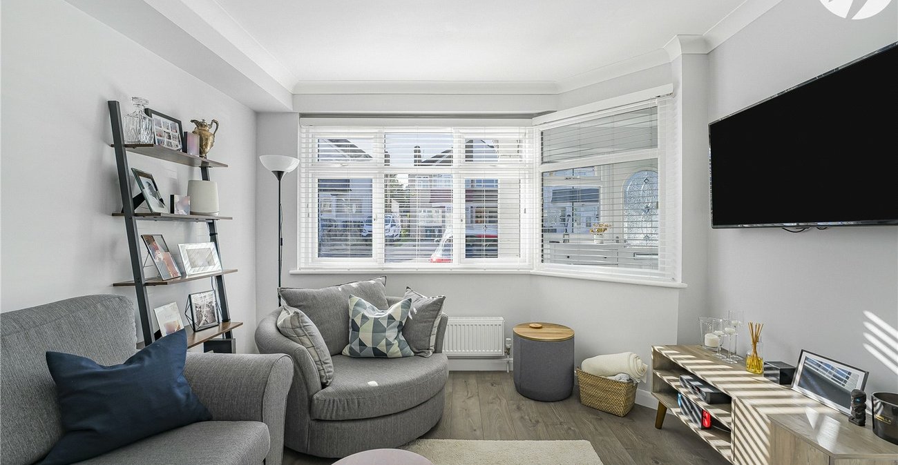 2 bedroom house for sale in Dartford | Robinson Jackson