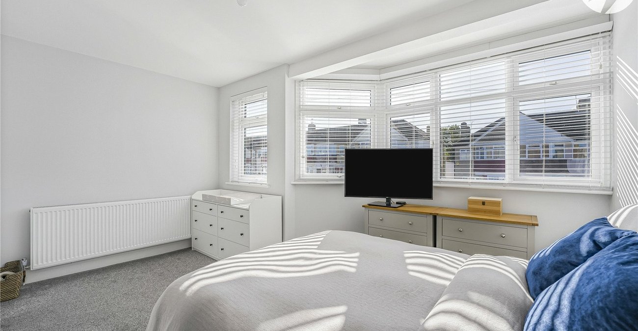 2 bedroom house for sale in Dartford | Robinson Jackson