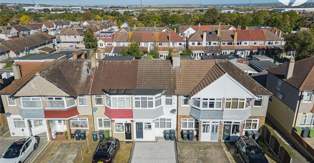 2 bedroom house for sale in Dartford | Robinson Jackson