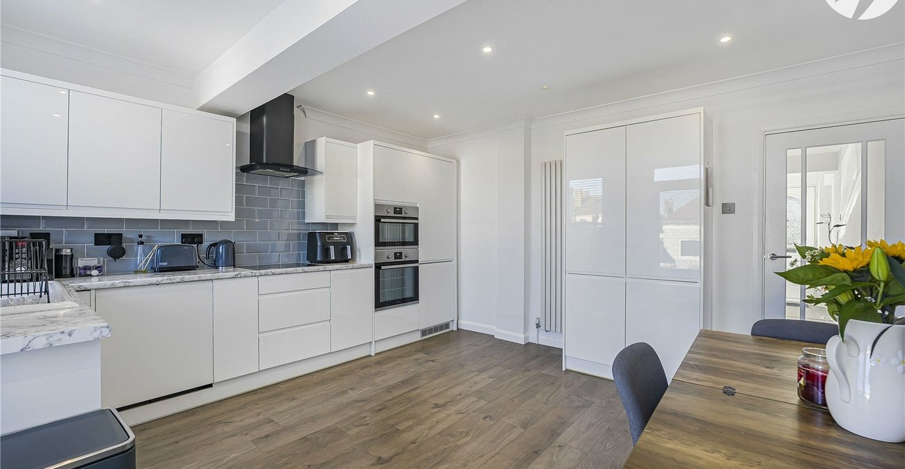 2 bedroom house for sale in Dartford | Robinson Jackson