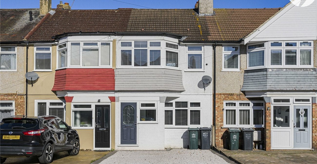 2 bedroom house for sale in Dartford | Robinson Jackson
