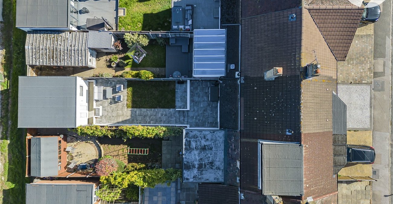 2 bedroom house for sale in Dartford | Robinson Jackson