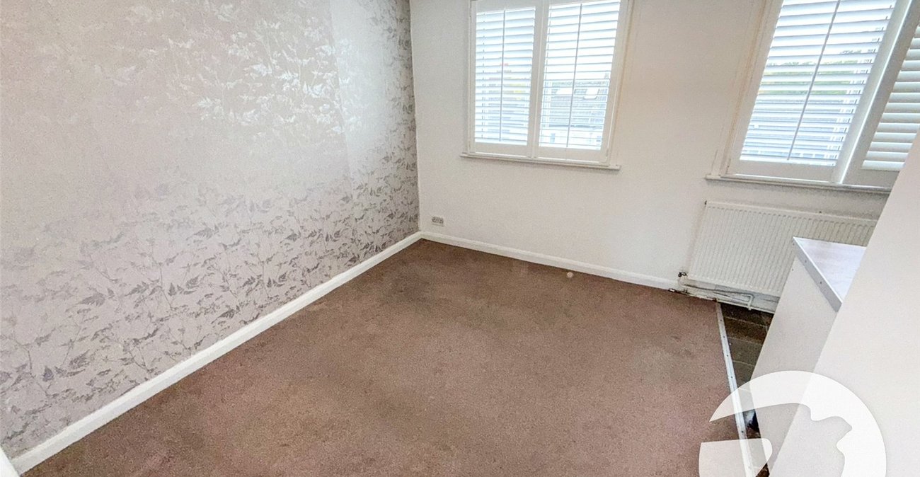 6 bedroom house for sale in London | Robinson Jackson