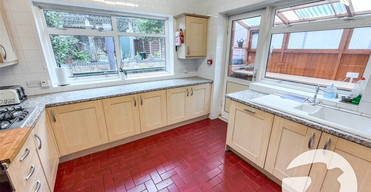 6 bedroom house for sale in London | Robinson Jackson