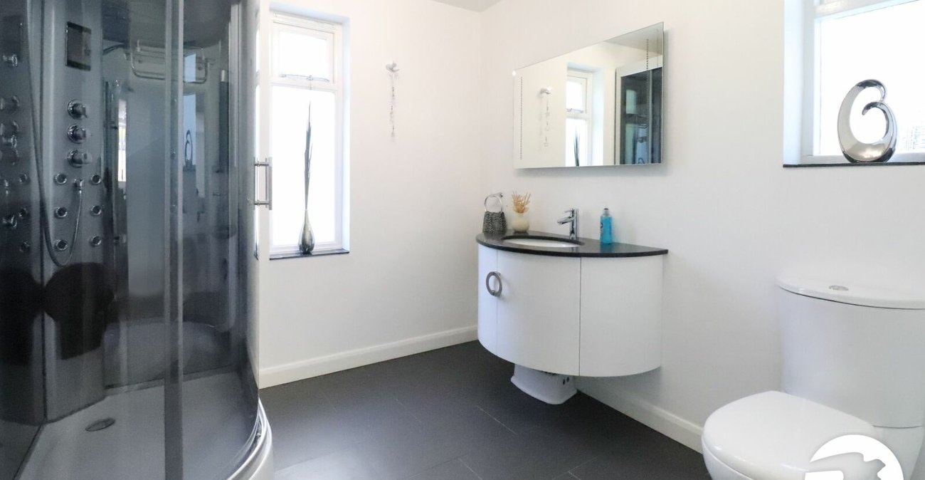 5 bedroom house for sale in Belvedere | Robinson Jackson