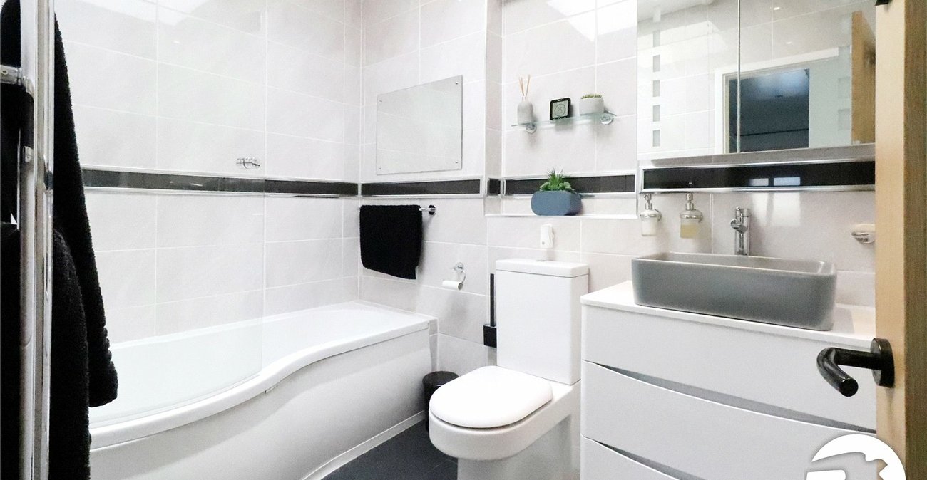 5 bedroom property for sale in Belvedere | Robinson Jackson