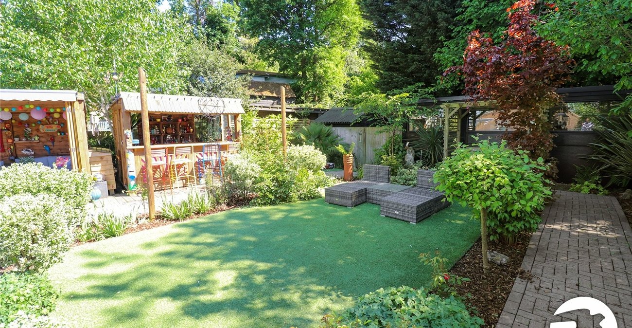 5 bedroom property for sale in Belvedere | Robinson Jackson