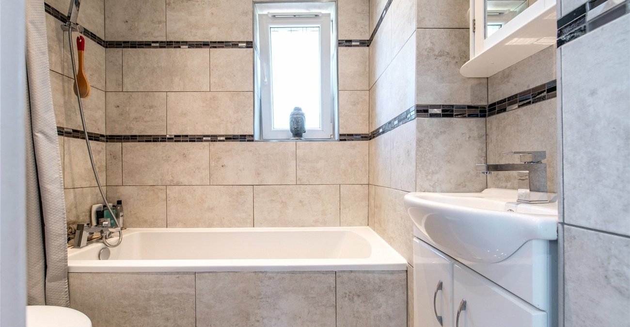 3 bedroom house for sale in Gravesend | Robinson Michael & Jackson