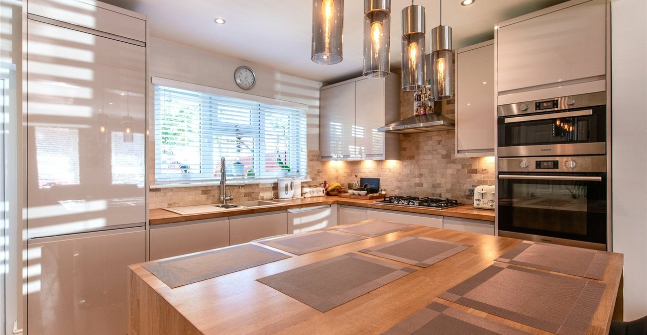 3 bedroom house for sale in Gravesend | Robinson Michael & Jackson