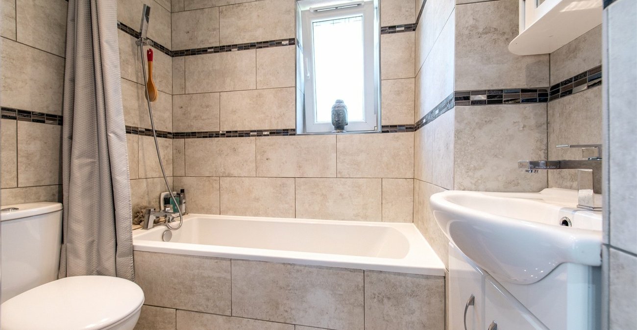 3 bedroom house for sale in Gravesend | Robinson Michael & Jackson