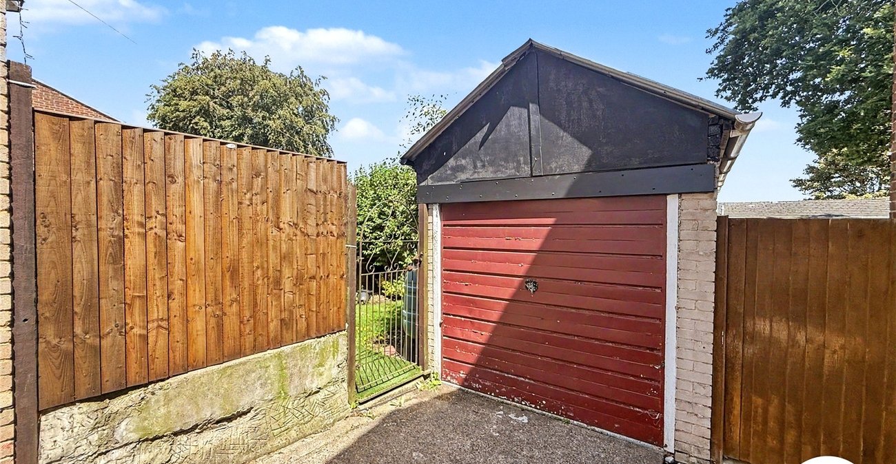 3 bedroom house for sale in Lordswood | Robinson Michael & Jackson