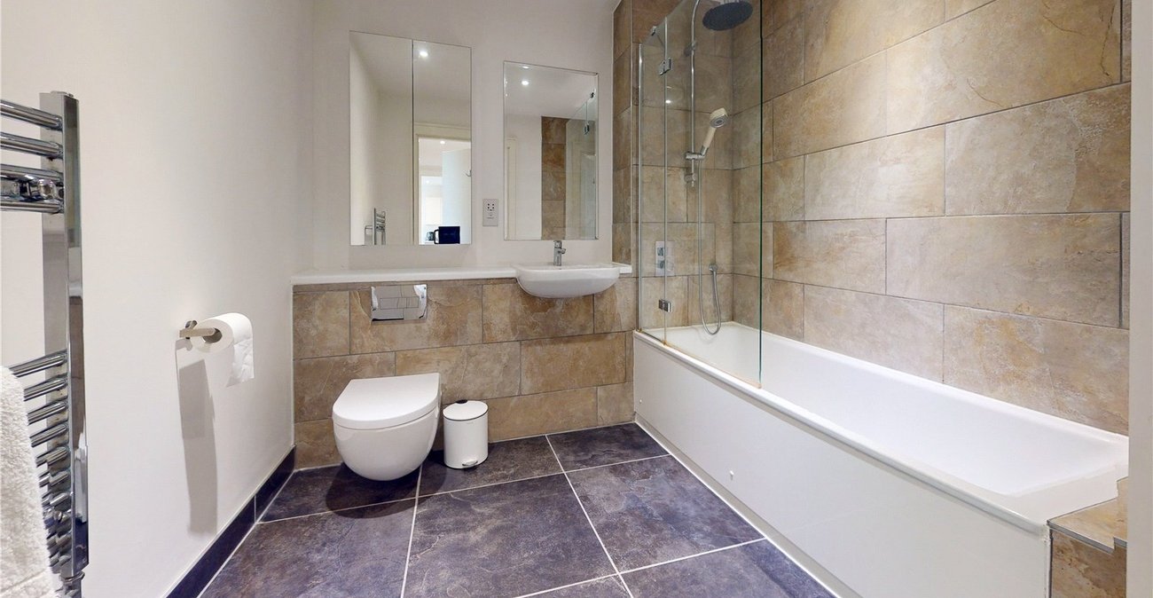2 bedroom property for sale in Kidbrooke | Robinson Jackson