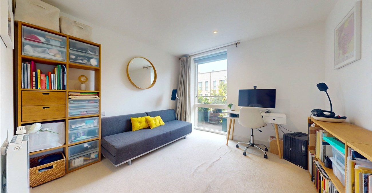 2 bedroom property for sale in Kidbrooke | Robinson Jackson
