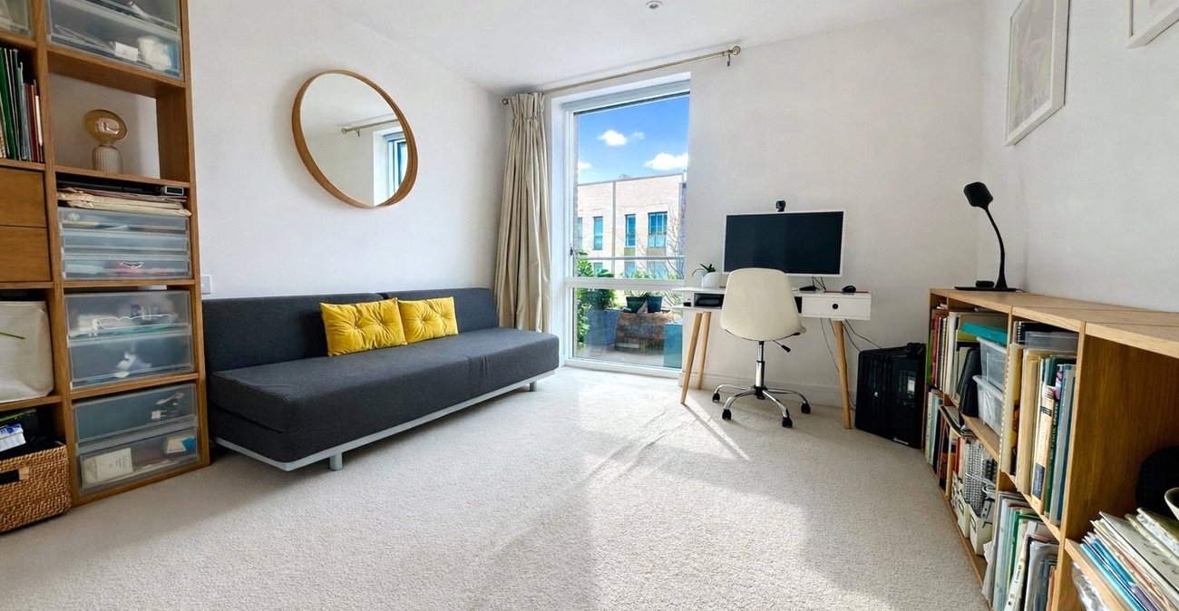 2 bedroom property for sale in Kidbrooke | Robinson Jackson