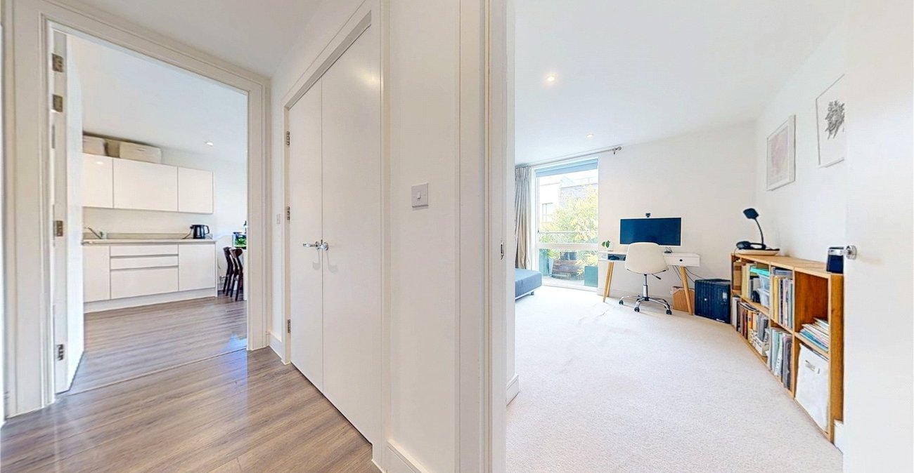2 bedroom property for sale in Kidbrooke | Robinson Jackson
