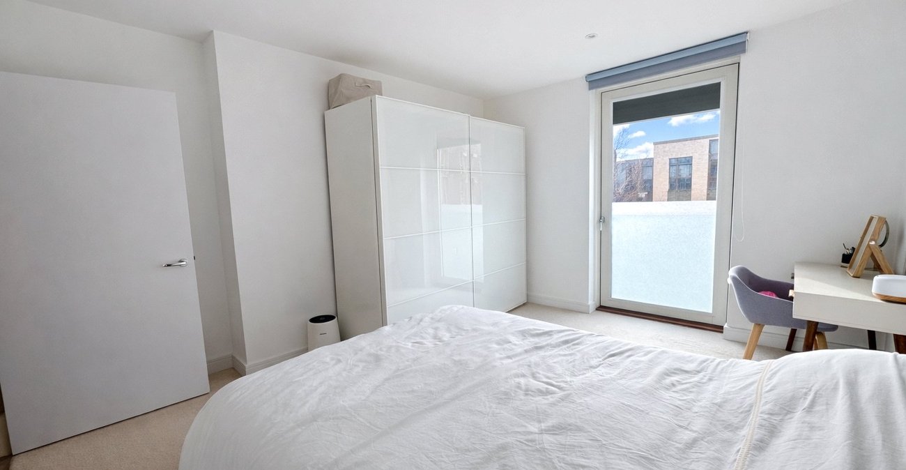 2 bedroom property for sale in Kidbrooke | Robinson Jackson