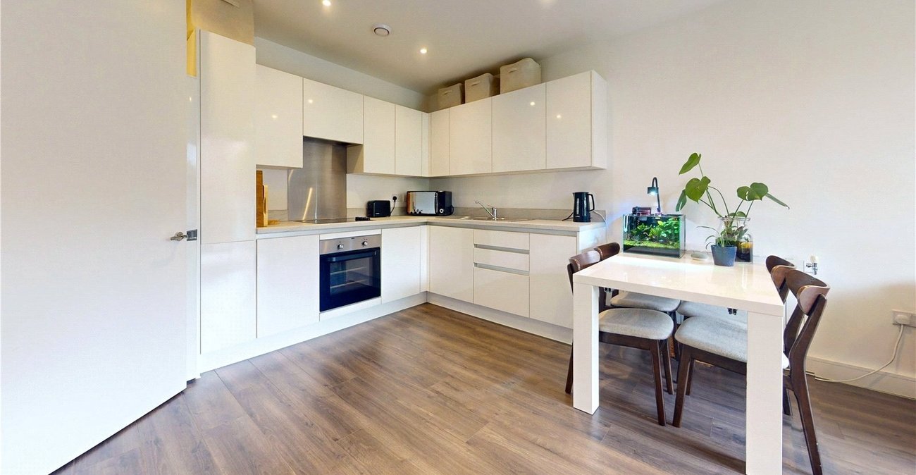 2 bedroom property for sale in Kidbrooke | Robinson Jackson