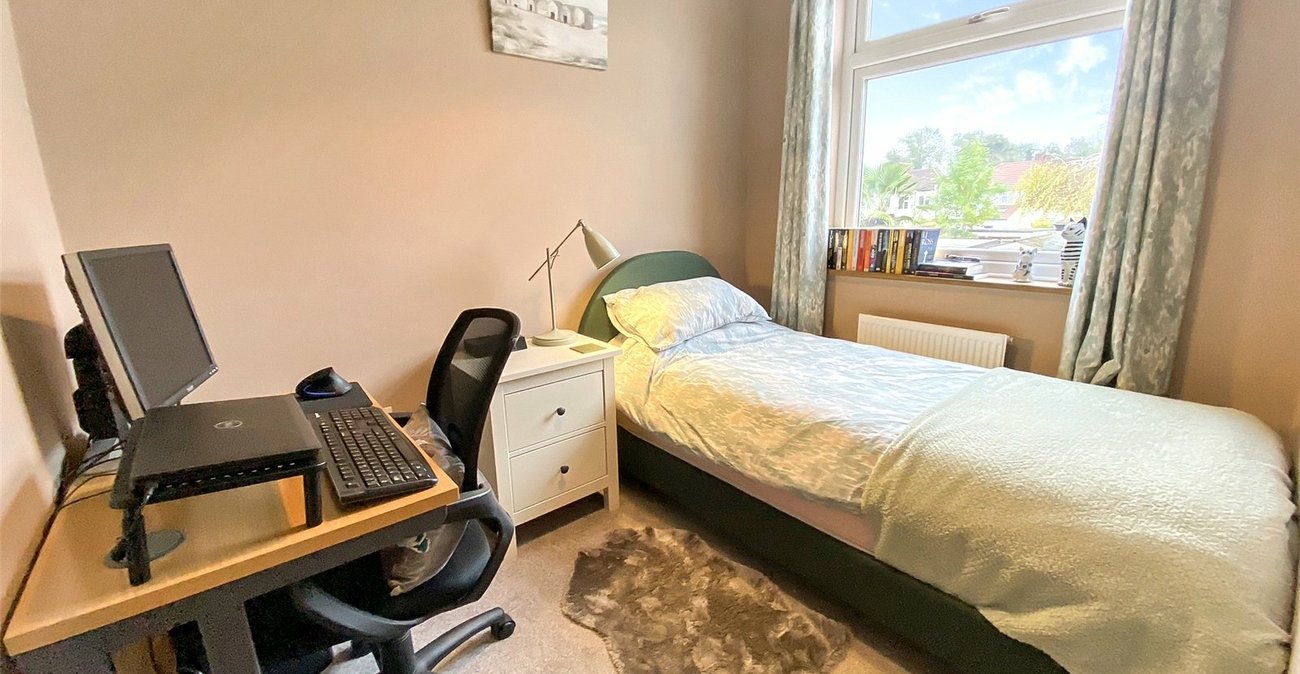 2 bedroom house for sale in Sidcup | Robinson Jackson