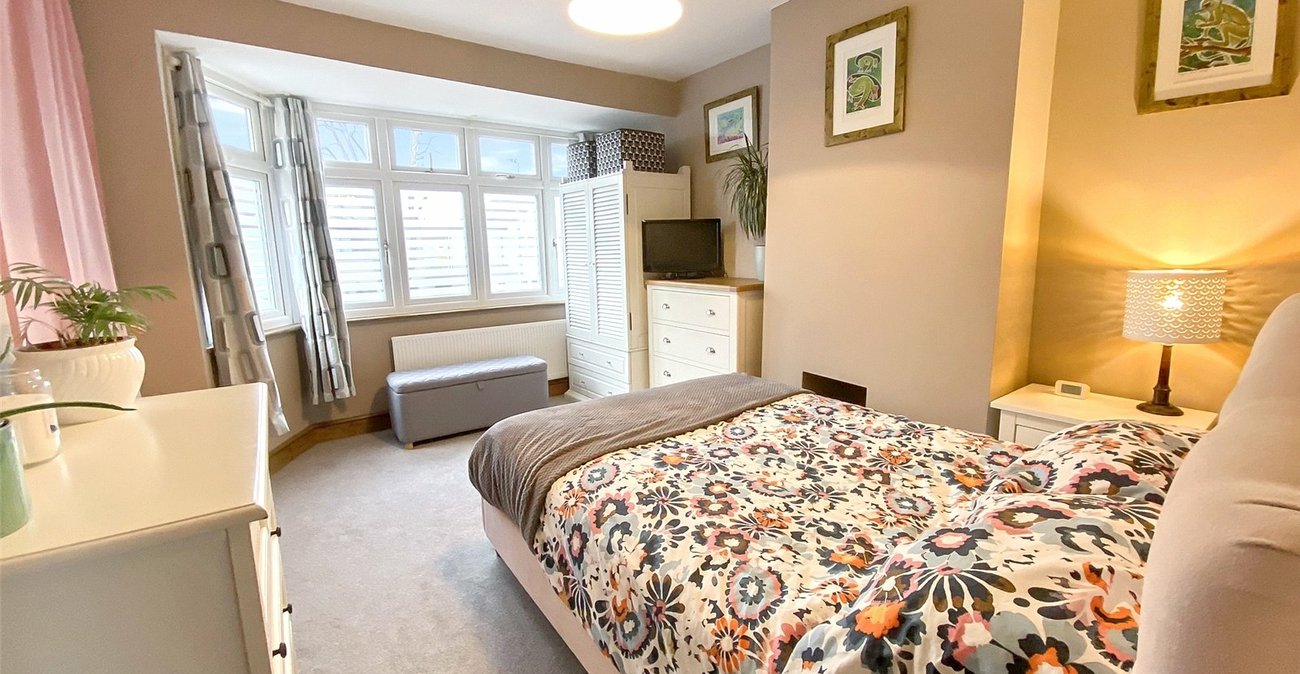 2 bedroom house for sale in Sidcup | Robinson Jackson