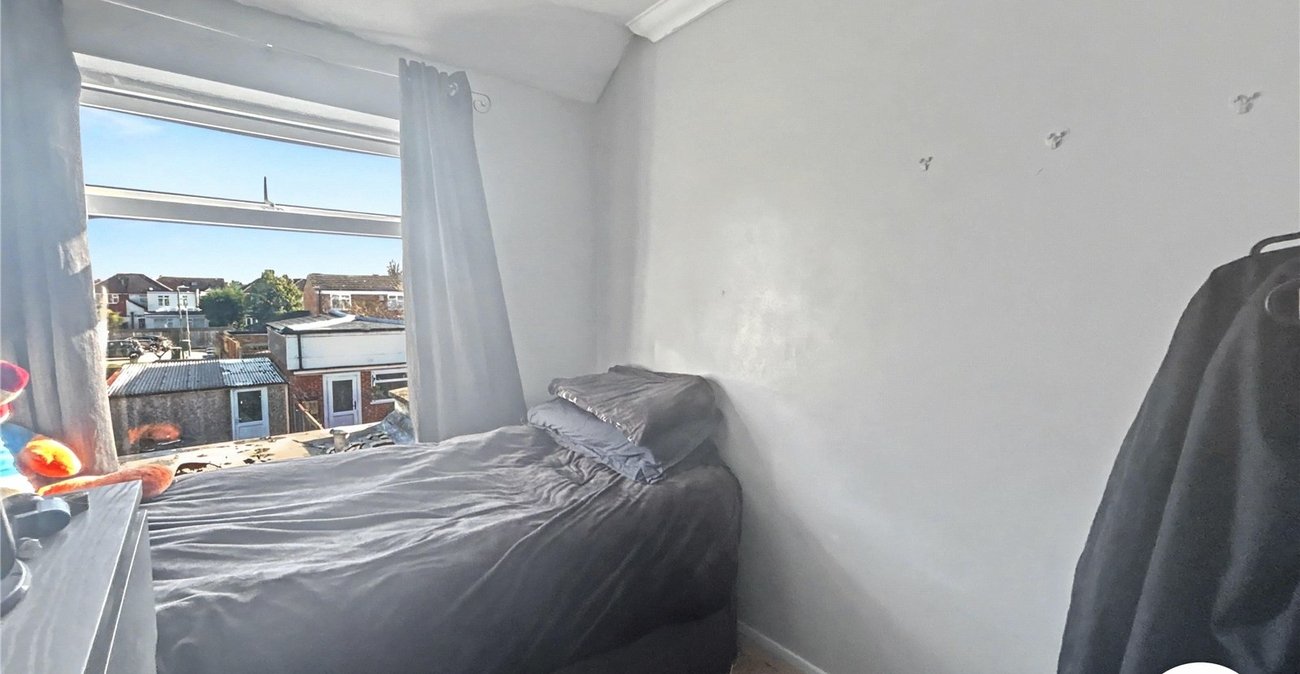 2 bedroom house for sale in Sidcup | Robinson Jackson