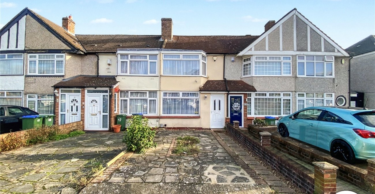 2 bedroom house for sale in Sidcup | Robinson Jackson