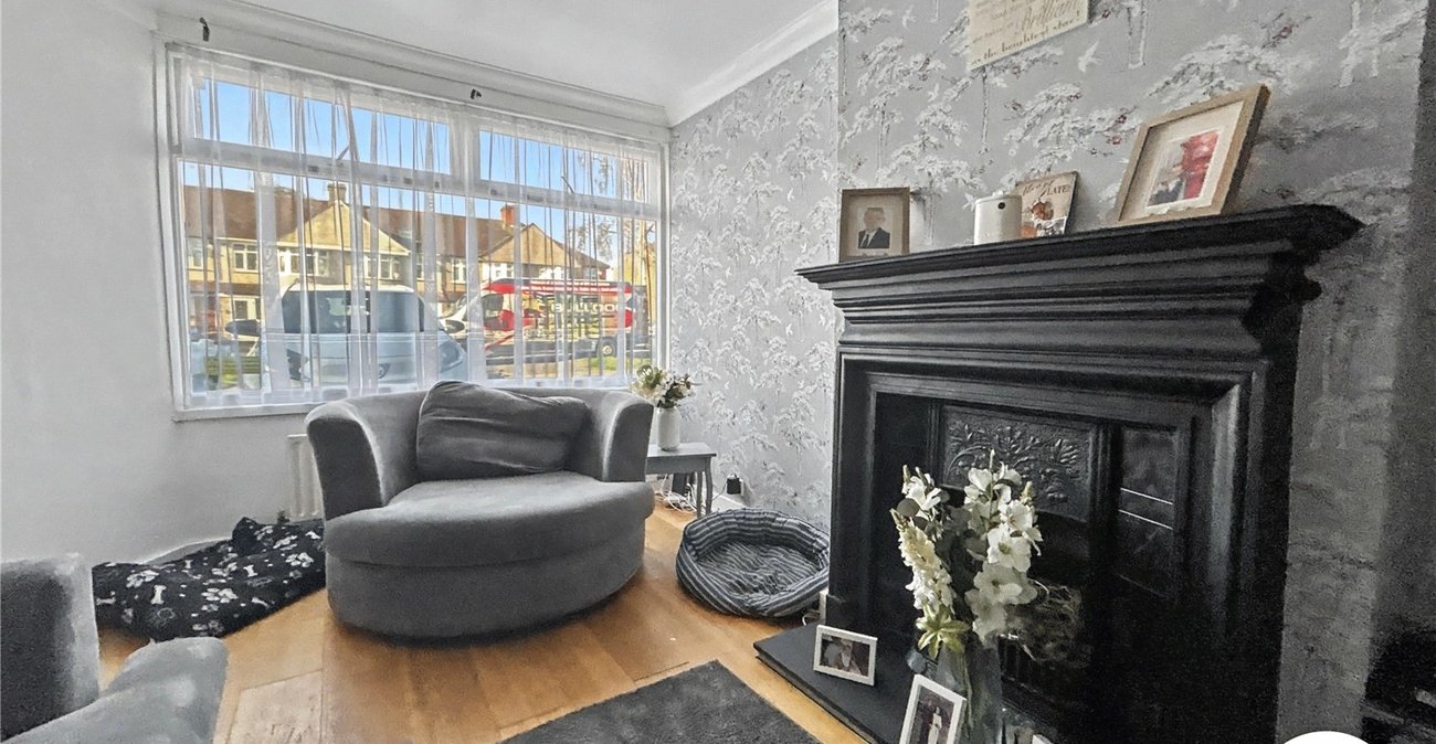 2 bedroom house for sale in Sidcup | Robinson Jackson
