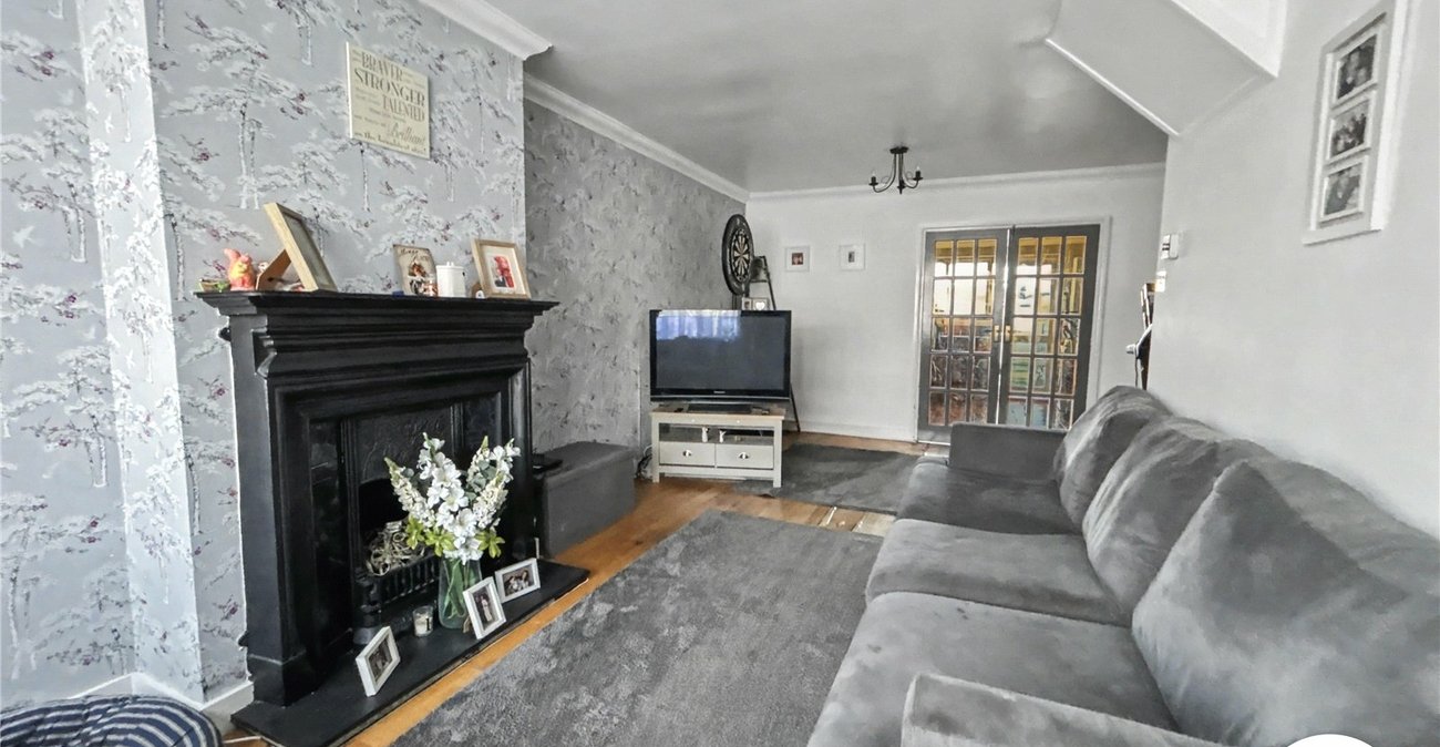 2 bedroom house for sale in Sidcup | Robinson Jackson