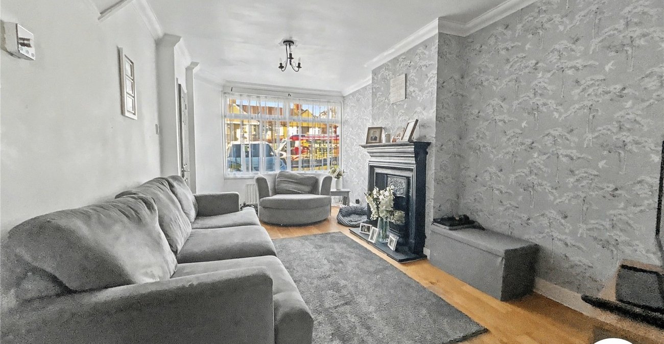 2 bedroom house for sale in Sidcup | Robinson Jackson