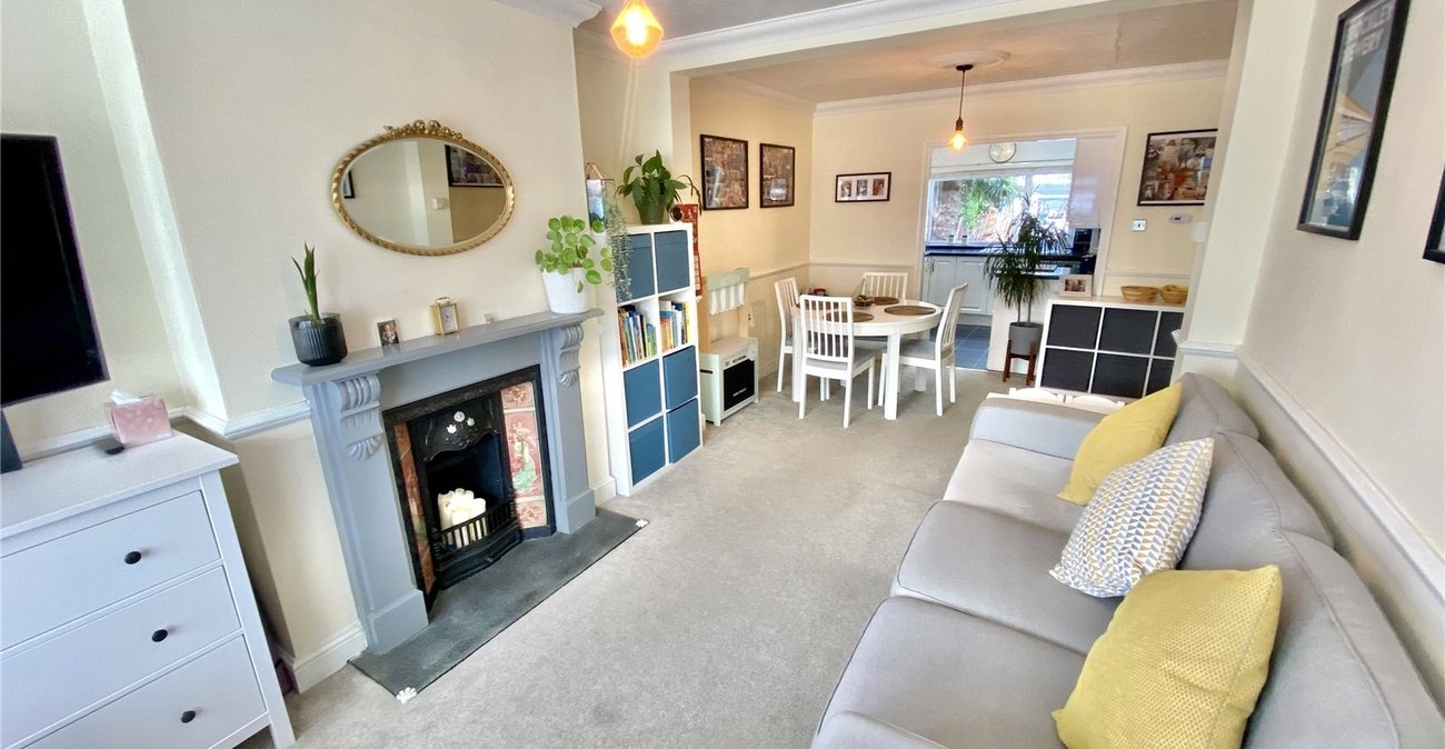 2 bedroom house for sale in Sidcup | Robinson Jackson