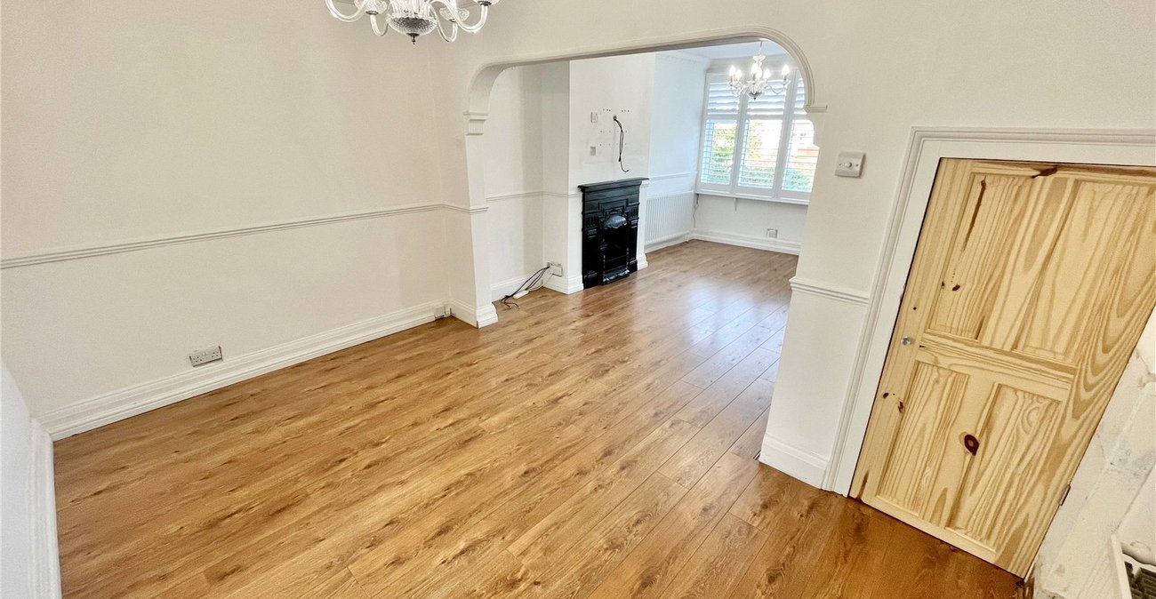 2 bedroom house for sale in Sidcup | Robinson Jackson