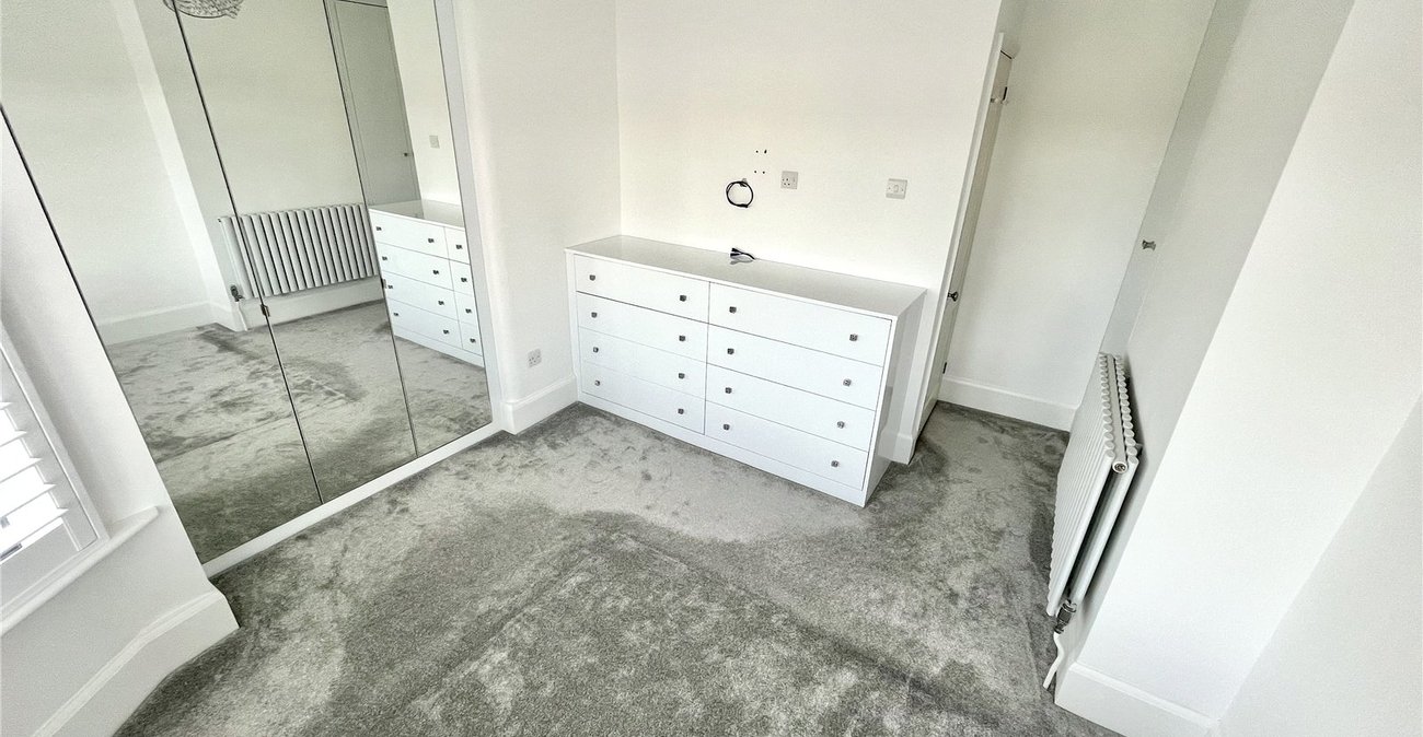 2 bedroom house for sale in Sidcup | Robinson Jackson