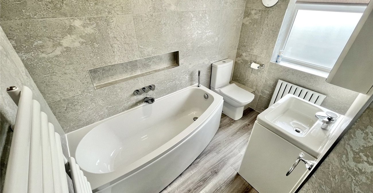 2 bedroom house for sale in Sidcup | Robinson Jackson