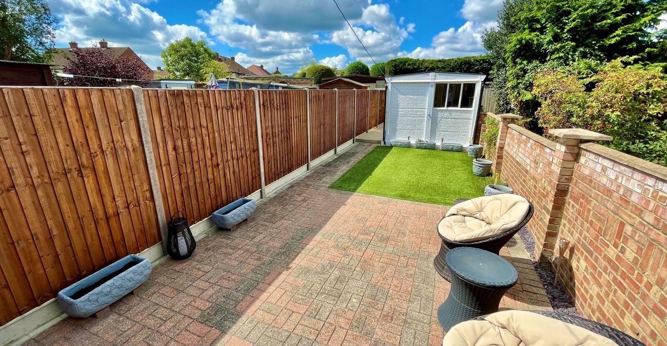 2 bedroom house for sale in Sidcup | Robinson Jackson