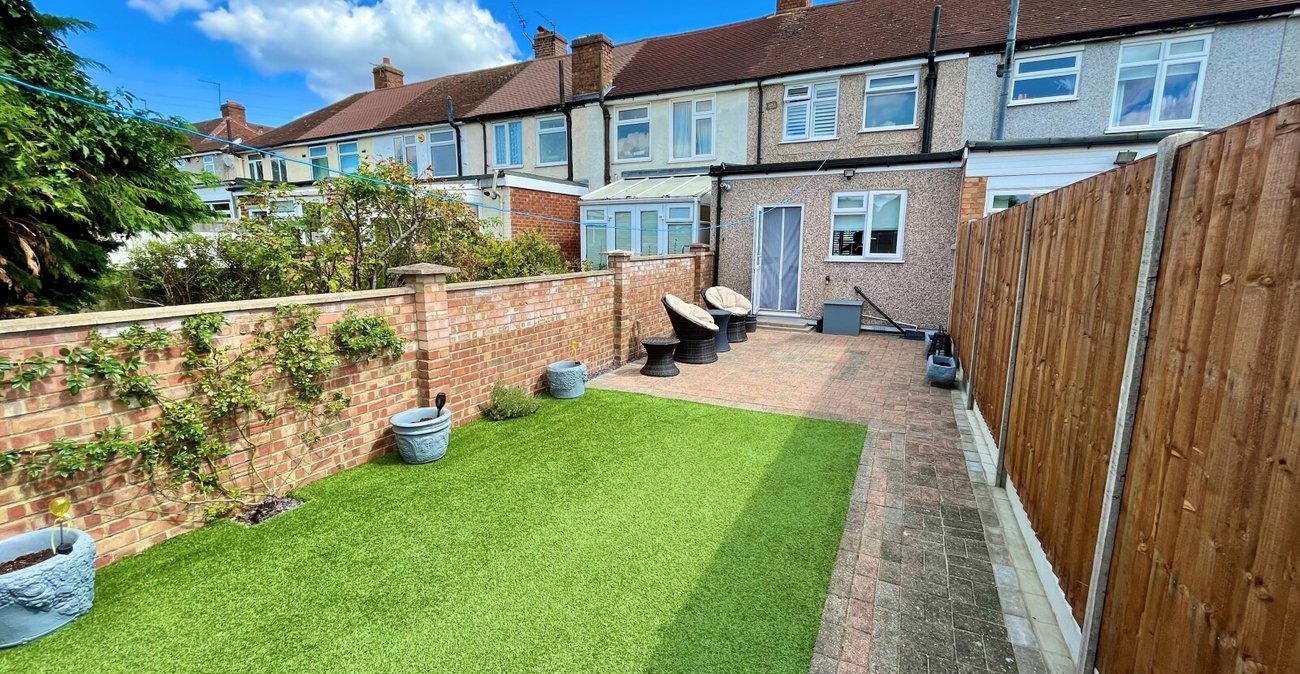 2 bedroom house for sale in Sidcup | Robinson Jackson