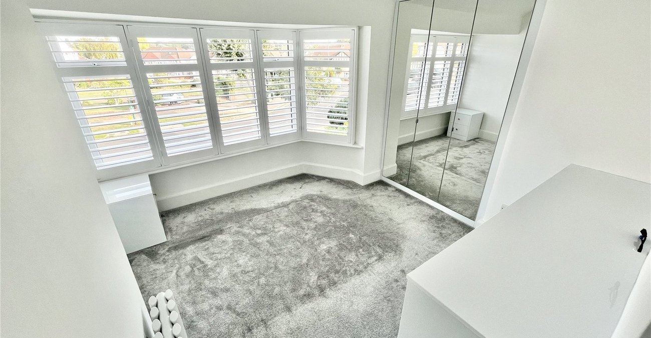 2 bedroom house for sale in Sidcup | Robinson Jackson